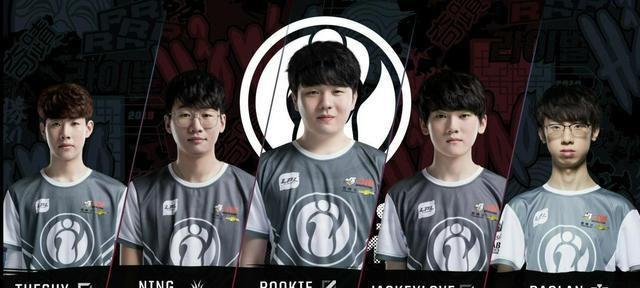 头顶脚踢 头顶脚踢